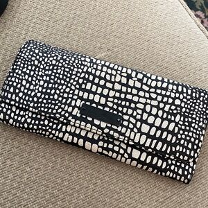 Vera Bradley Black and Cream Patterned Wallet